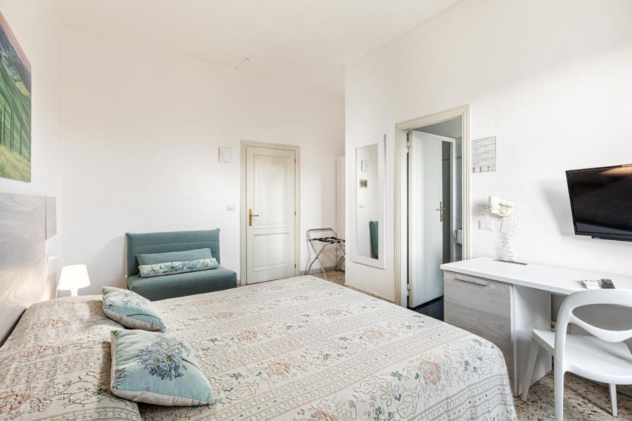 Hotel Minerva Siena Esterno foto