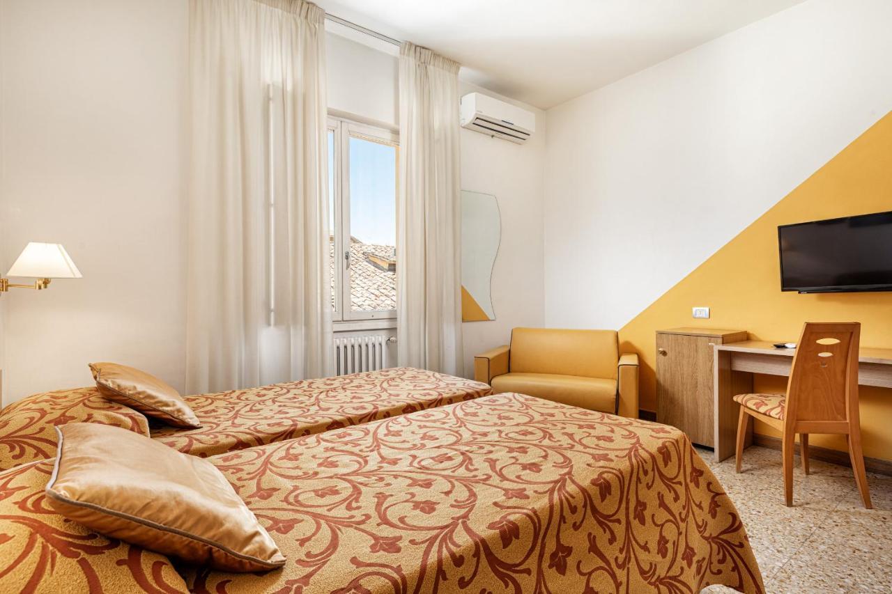 Hotel Minerva Siena Esterno foto