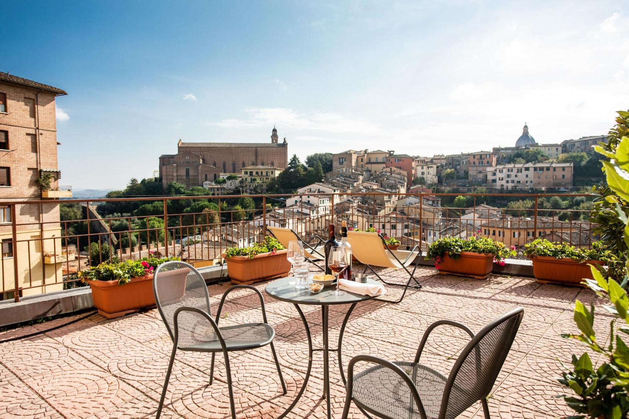 Hotel Minerva Siena Esterno foto