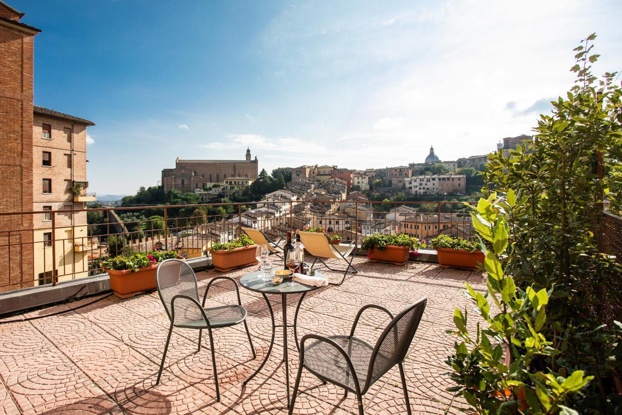 Hotel Minerva Siena Esterno foto