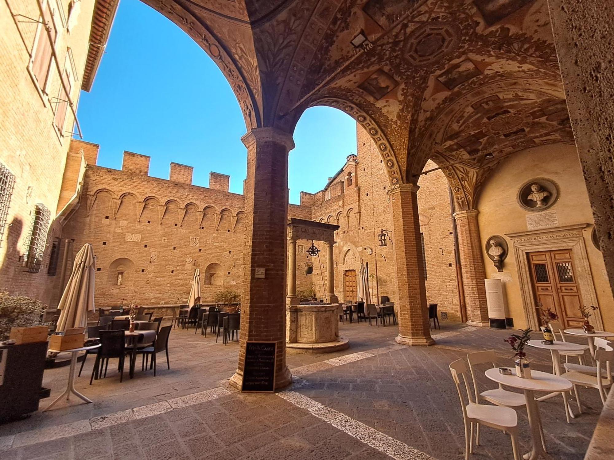 Hotel Minerva Siena Esterno foto