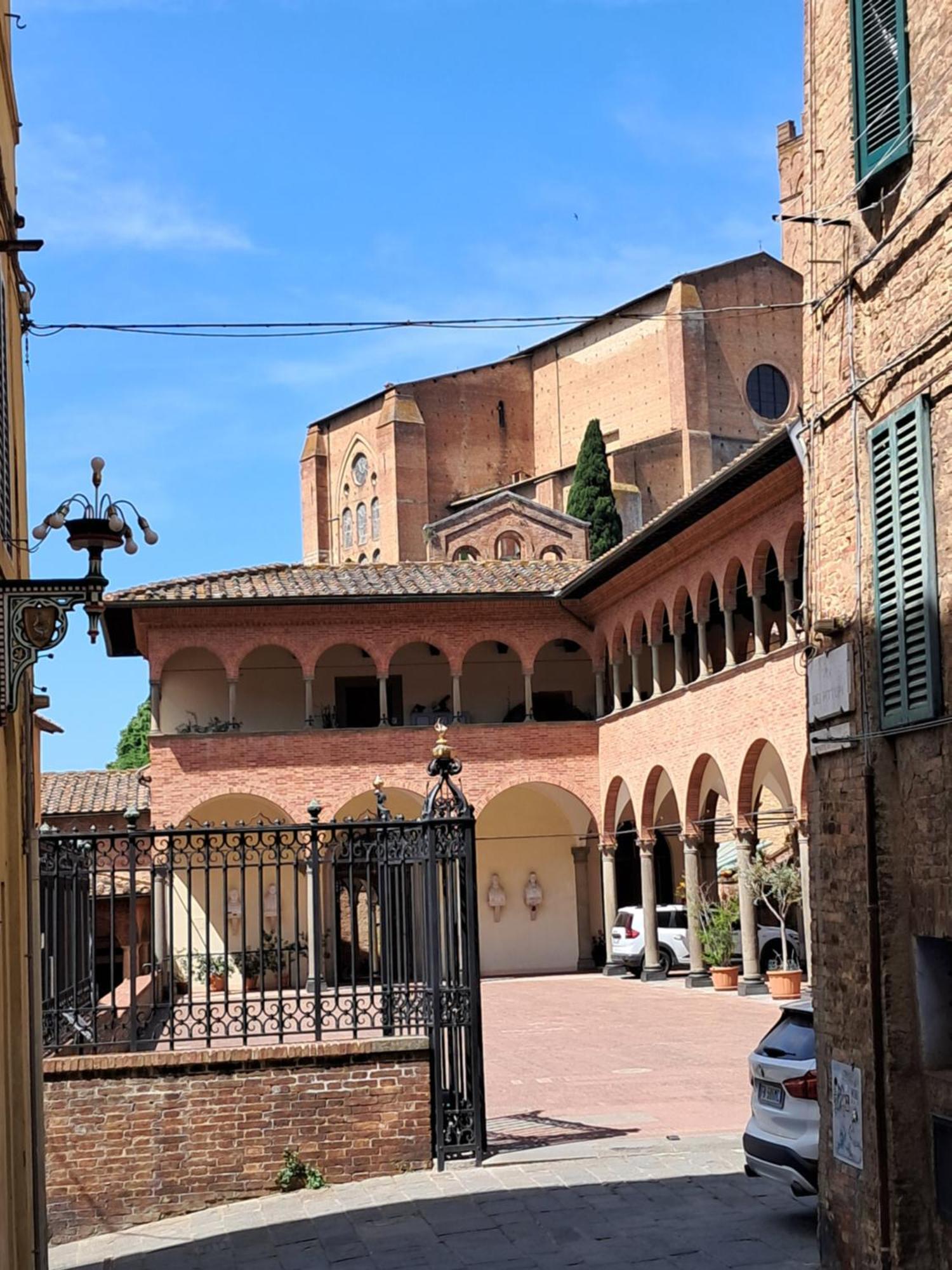 Hotel Minerva Siena Esterno foto